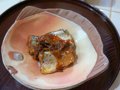 骨まで柔らかい秋刀魚の甘露煮